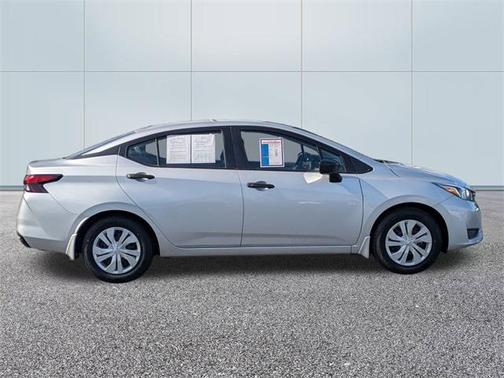 2024 Nissan Versa 1.6 S