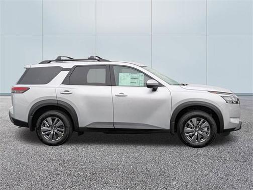 2025 Nissan Pathfinder SV FWD