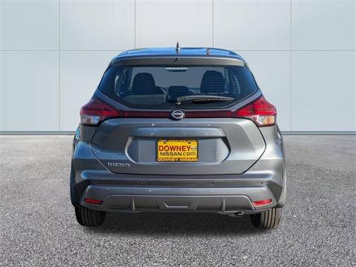 2025 Nissan Kicks S