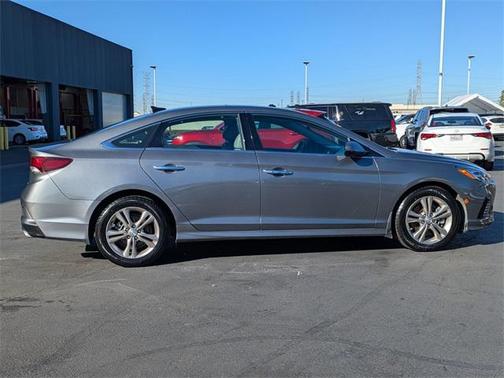 2019 Hyundai SONATA Limited