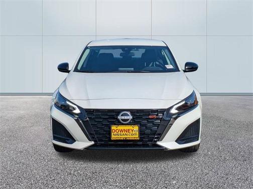 2025 Nissan Altima SR FWD