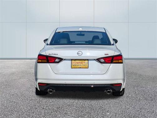 2025 Nissan Altima SR FWD