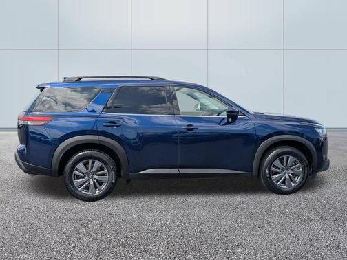 Deep Ocean Blue Pearl 2024 Nissan Pathfinder SV FWD