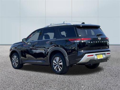 2025 Nissan Pathfinder SL FWD