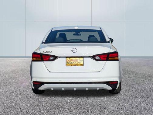 2025 Nissan Altima S FWD