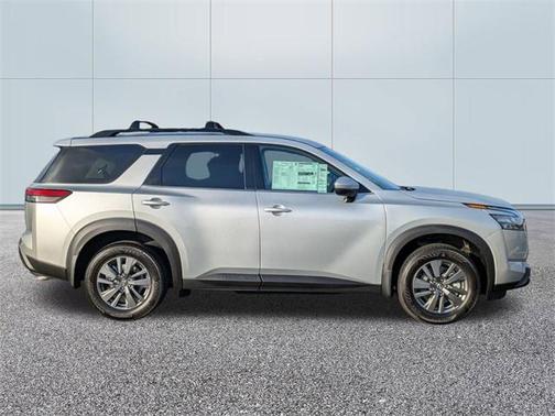2025 Nissan Pathfinder SV FWD