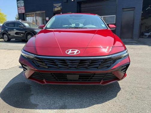 2025 Hyundai ELANTRA SEL