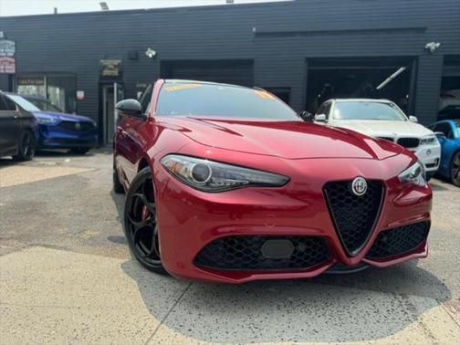 2019 Alfa Romeo Giulia Ti Sport