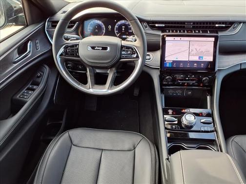 2025 Jeep Grand Cherokee Overland