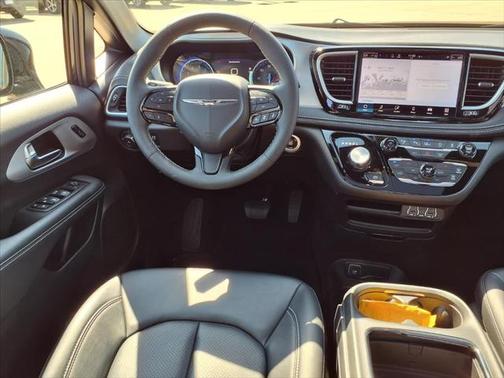 2024 Chrysler Pacifica Touring L AWD