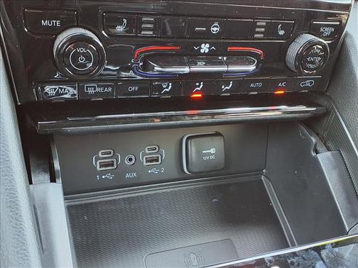 Bright White Clearcoat 2026 Jeep Grand Cherokee L Laredo X