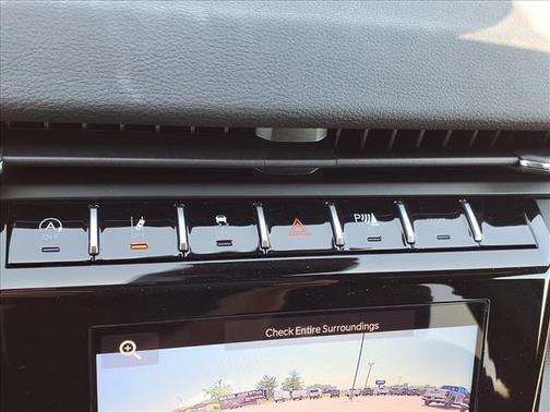 Metallic 2026 Jeep Grand Cherokee Laredo X