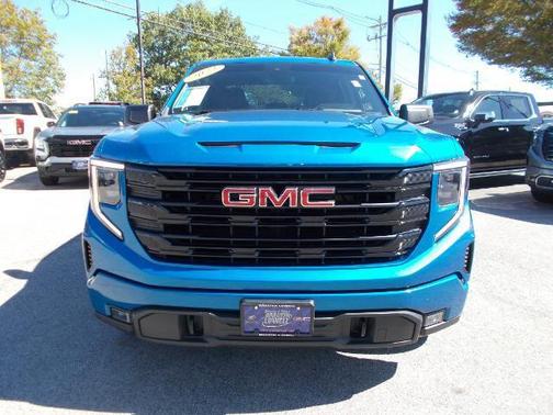 2022 GMC Sierra 1500 Elevation