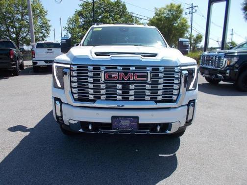 2025 GMC Sierra 2500 Denali