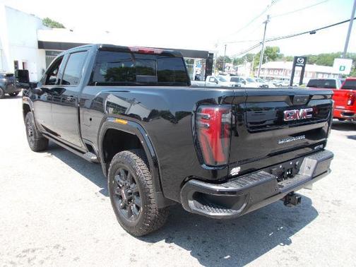 2025 GMC Sierra 2500 AT4
