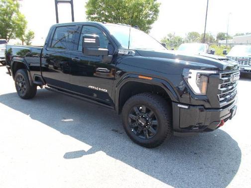 2025 GMC Sierra 2500 AT4
