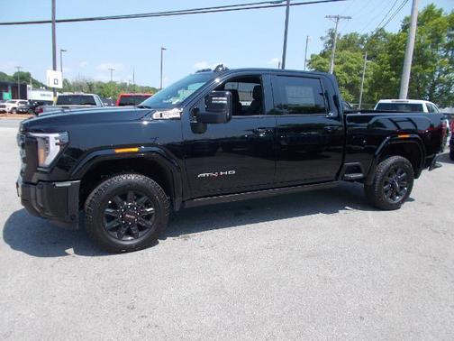 2025 GMC Sierra 2500 AT4