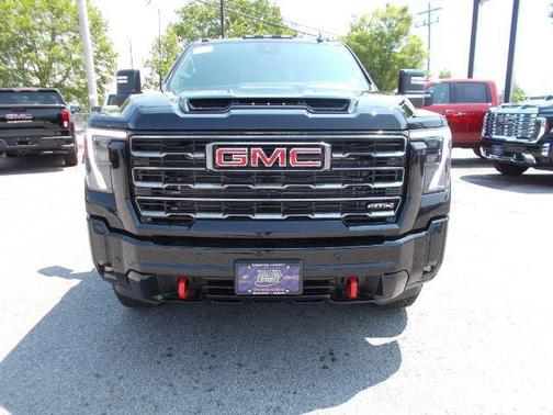 2025 GMC Sierra 2500 AT4
