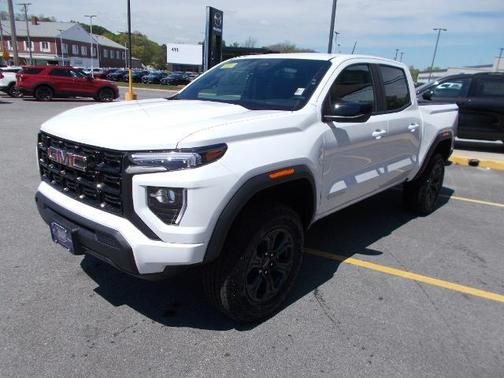 2025 GMC Canyon Elevation