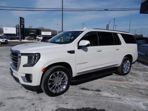 2023 GMC Yukon XL SLT