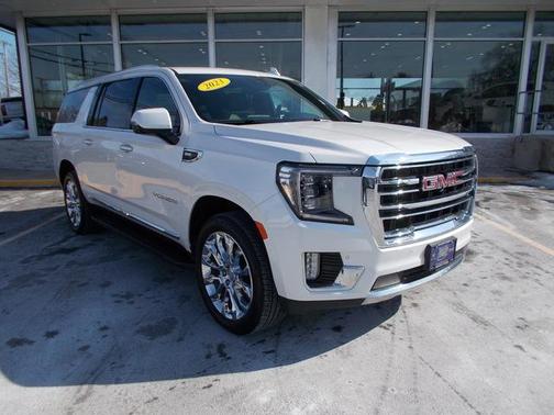 2023 GMC Yukon XL SLT