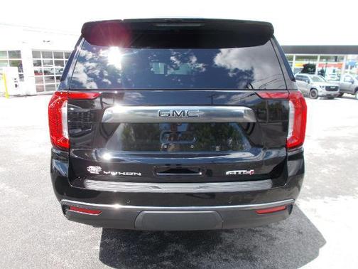2024 GMC Yukon XL 4WD AT4