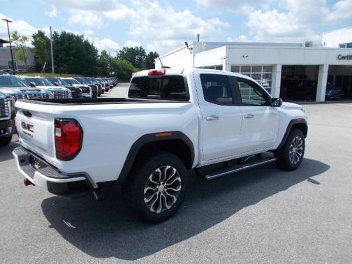 2025 GMC Canyon Denali