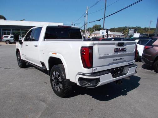 2025 GMC Sierra 2500 Denali