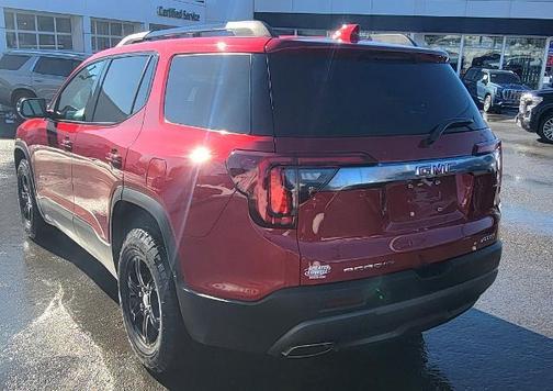 2023 GMC Acadia AWD AT4
