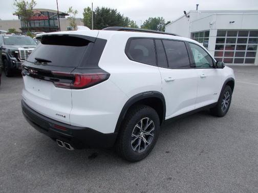 2025 GMC Acadia AWD AT4