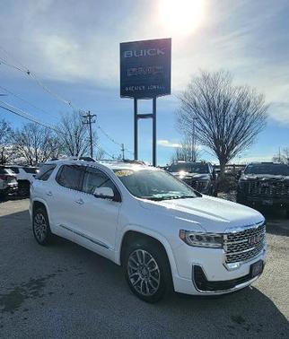 White Frost Tricoat 2023 GMC Acadia Denali