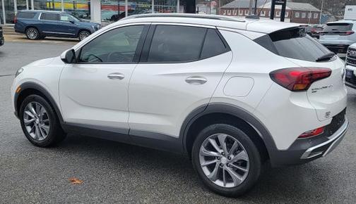 White Frost Tricoat 2020 Buick Encore GX Essence