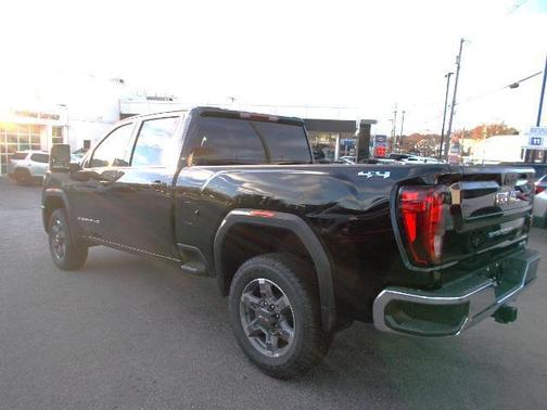 2026 GMC Sierra 2500 SLE