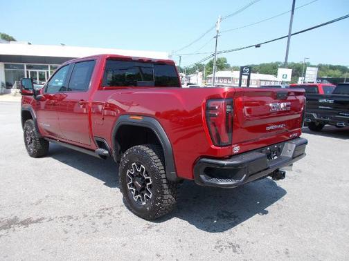 2025 GMC Sierra 2500 AT4