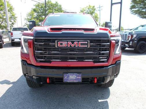 2025 GMC Sierra 2500 AT4