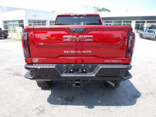 2025 GMC Sierra 2500 AT4