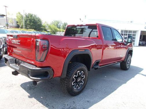 2025 GMC Sierra 2500 AT4