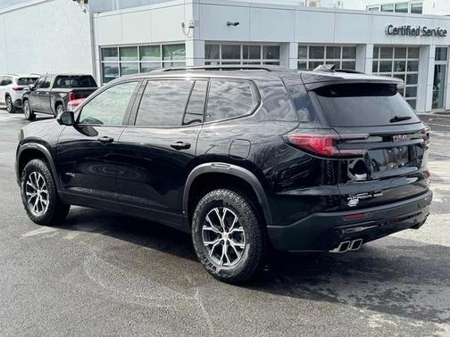 2025 GMC Acadia AWD AT4