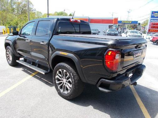 2023 GMC Canyon Denali