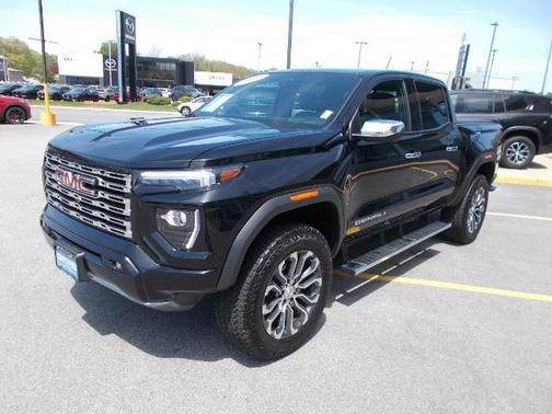 2023 GMC Canyon Denali