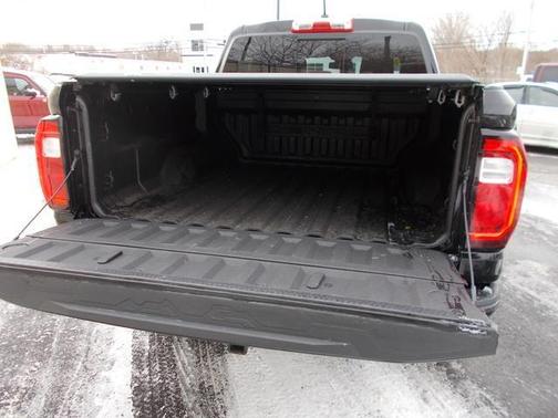 2023 GMC Canyon Denali