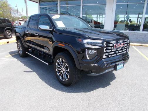 2023 GMC Canyon Denali