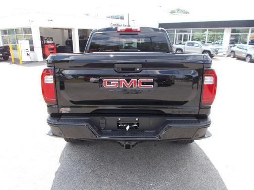 2025 GMC Canyon Denali