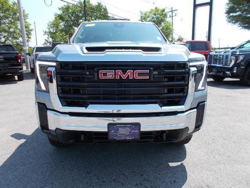 2025 GMC Sierra 2500 Base
