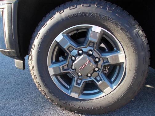 2026 GMC Sierra 2500 SLE