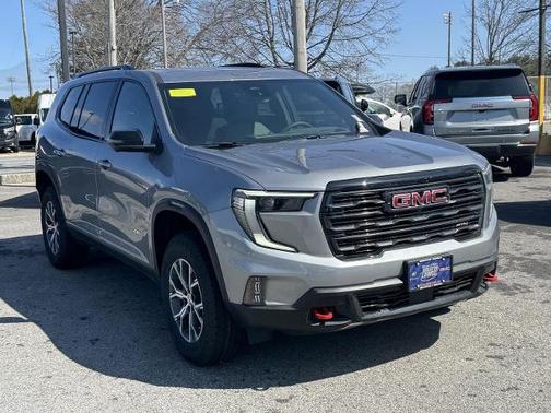 2025 GMC Acadia AWD AT4