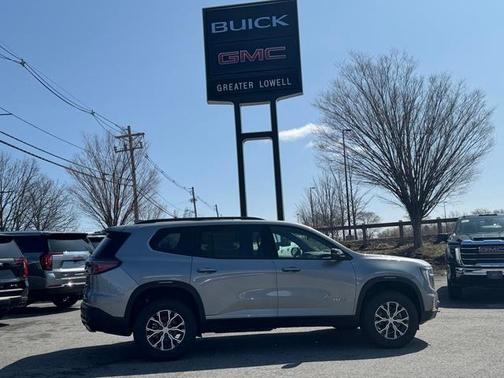 2025 GMC Acadia AWD AT4