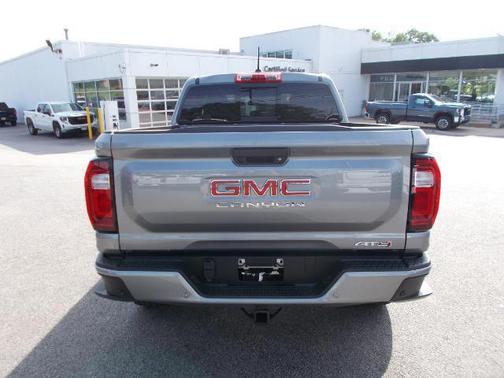 2025 GMC Canyon Base