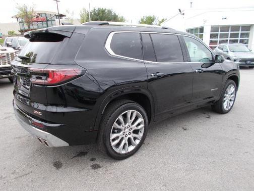 2025 GMC Acadia Denali