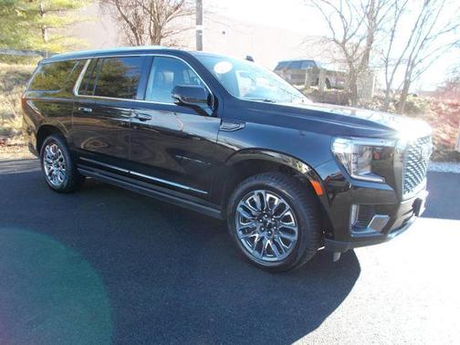 2023 GMC Yukon XL Denali Ultimate